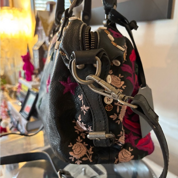 We The Free x The Falls Baby Emerson Tote Bag - EMBROIDERED DETAIL - GORGEOUS - Picture 7 of 11